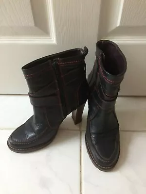 Manas Lea Foscati Ankle Boots. Black Leather Boots With Red Stitching. Size 36 • £20