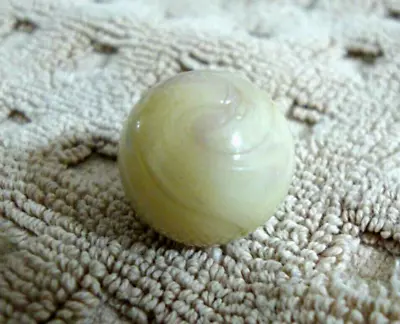 Vintage Christensen? Cream/bone Solid Opaque Swirl Marble - .65  Excel. Cond. • $5.95