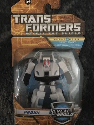 £50 • Buy Transformers Reveal The Shield (Prowl)