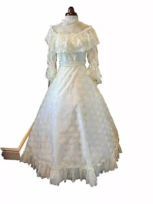 Vintage 1970’s Edwardian Style Dark Ivory Lace Wedding Dress • £25