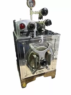 Vintage Scientific Table Top Vacuum Oven Autoclave.                Microbiology • $585