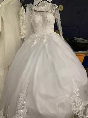 Beautiful White Wedding Dress • $189