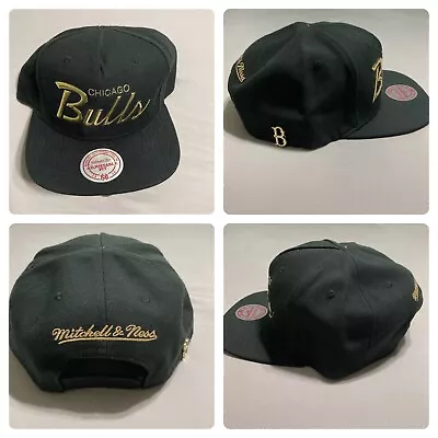 Chicago Bulls NBA Black And Gold Mitchell & Ness Hat Snapback Gold Script FLAWED • $14.95