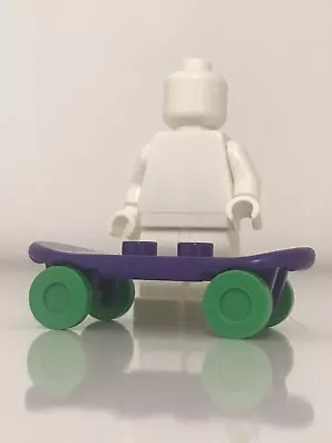 £2.10 • Buy New -  Lego Skateboard - Dark Purple With Bright Green Wheels