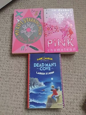 Bundle 3 Older/Teenage Books Ar Quiz Pink Chameleon/Dead Mans Cove/Life Starring • £6.29