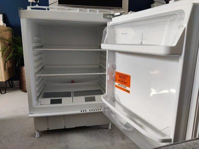 £54 • Buy Hotpoint HL A1.UK 1 144L Built In Integrated Undercounter Fridge