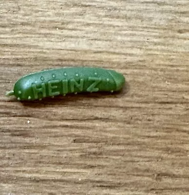 H.J. Heinz Company Pittsburgh Picklesburgh Green Vintage Small Pickle Lapel Pin • $8