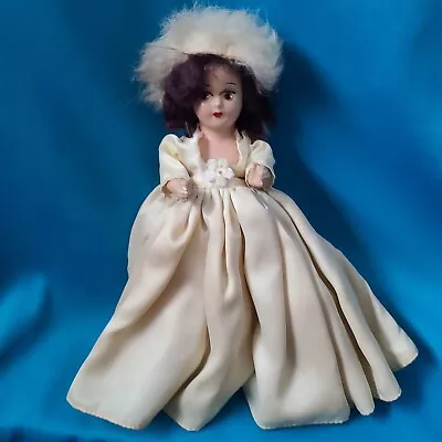 Vintage 7  Composition Frozen Leg Doll • $3.99