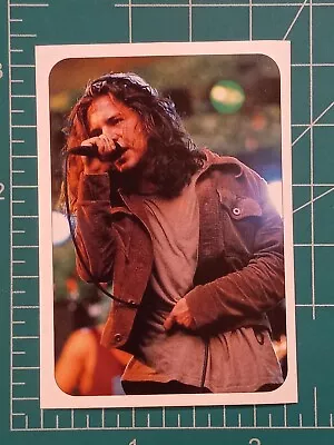 EDDIE VEDDER PEARL JAM 1998 HIT PARADE Rock STICKER Card #100 • $23.91