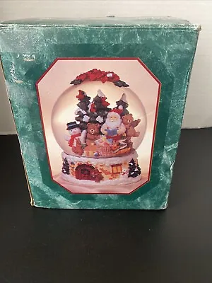 Large Vintage Musical Snow Globe • $19.99