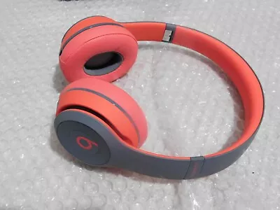 Beats Solo2 Wireless On-Ear Headphone (One Side Misconnection) • $59.99