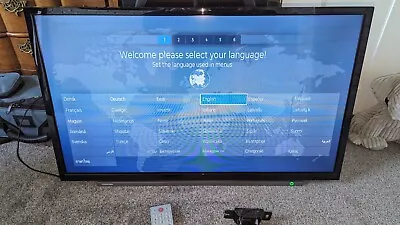 Toshiba 32 LCD TV • £0.99