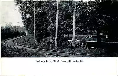 Postcard: Perkasie Park Ninth Street Perkasie Pa. 5 • $2.70