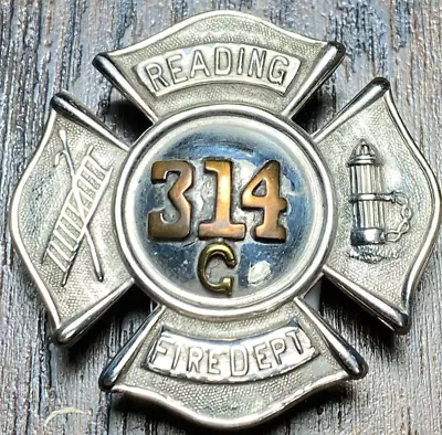 Antique READING PA FIREMANS BADGE ~  Vintage Obsolete Pennsylvania Fire Dept • $99.99