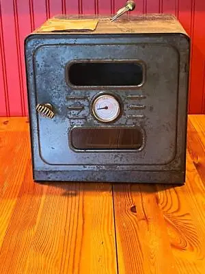 Vintage 1940's  Milcor Portable Bake Oven • $24