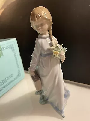 Lladro 7604 School Days Flores A La Maestro Mint Condition Orig Box Cmbnd Shping • $65