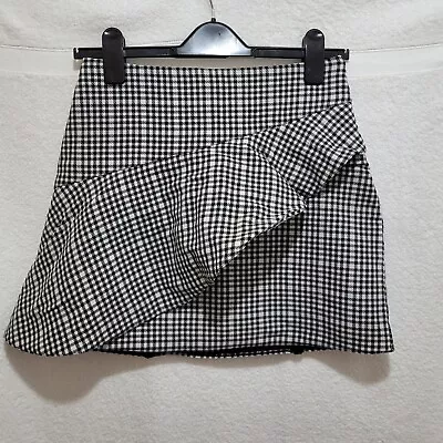 River Island Skirt Size 8 Black White Check Pattern Short Frill Front Detail • £11.99