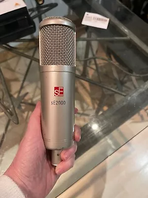 SE Electronics - SE2000 Large Diaphragm Cardioid Condenser Microphone • £70