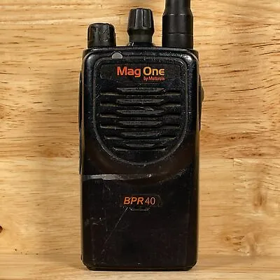 Motorola Mag One BPR40 AAH84RCS8AA1AN UHF 2-Way Radio Walkie Talkie - For Parts • $27.99