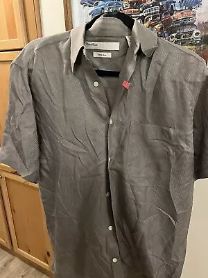 Perry Ellis 100% Silk Medium Button Down Shirt • $15