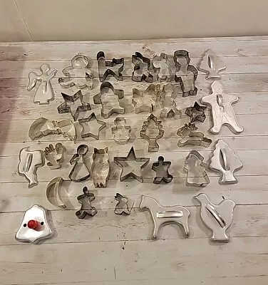 HUGE Lot 32 VTG Metal Cookie Cutters Handles Christmas Easter Halloween Animals • $10