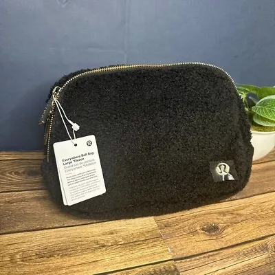 Lululemon Everywhere Belt Bag Fleece Large 2L NWT ONE SIZE (Black Gold) • $55.24