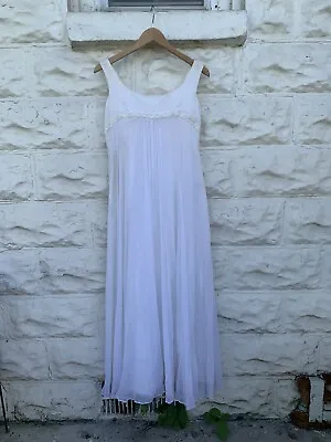 Vintage Gown Women’s Small White Maxi Evening Wear Formal Union Made 1970’s  • $125