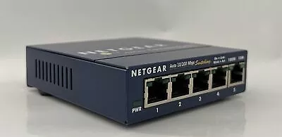 Netgear FS105 V2 ProSafe 5-Port 10/100 Fast Ethernet Switch • £5