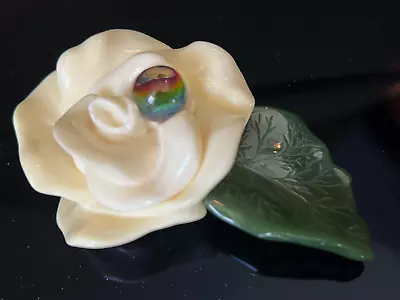 Wendy Gell White Camellia Or Rose Iridescent Glass Dew Drop Lucite Brooch 3.5  • $20