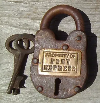 Pony Express Old West Cast Iron Lock With 2 Keys Rusty Antique Finish • $19.90