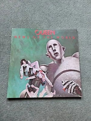 Queen News Of The World 1977 Gatefold  Vinyl Record • £18