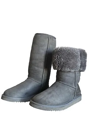 Ugg Women Size W7 Gray Classic Tall Sheepskin Boots • $29.99