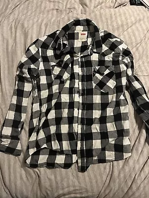 Levis Button Up Shirt Mens L Black And White  Plaid Flannel Long Sleeve Casual • $2.25