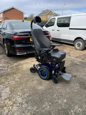 £1850 • Buy Powerchair Electric Wheelchair - 2021 Quickie Q300M Mini Recline Tilt £8000 New