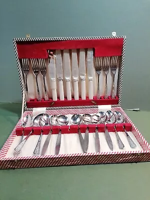 Vintage Canteen Of Cutlery  - 23 Pieces • £19.99