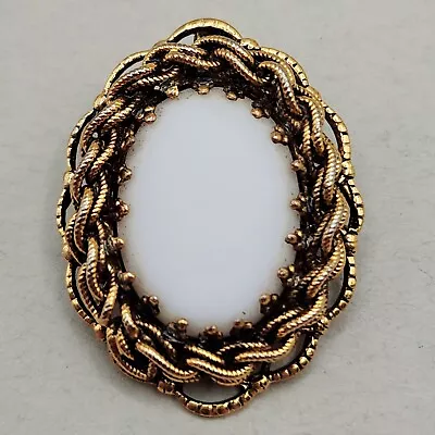 Vtg White Milk Glass Brooch Pendant Goldtone Rope Braid Nest Egg Estate Pin • $11