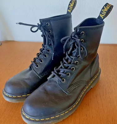 Dr. Martens 1460 Black Smooth Leather 8 Eye Lace Up Boots US Ladies 8/UK 6-GUC • $64.99
