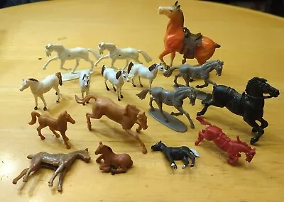 Vintage Lot Of 16 Toy Plastic Horses In Various Scales  • $7