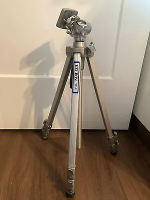 VELBON Aluminum Professional Tri-pod (22-60 IN) • $20