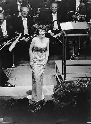 Maria Callas Singer Soprano USA Greece Thanks The Audience At The - Old Photo • $5.87