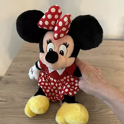 Vintage Disneyland Walt Disney World 14  Minnie Mouse Plush Doll • $0.99