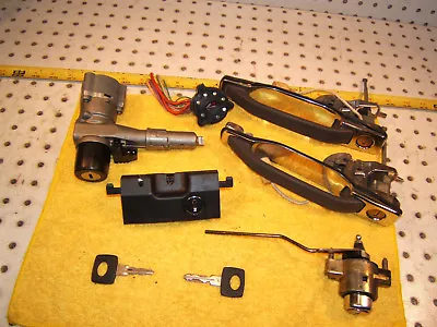 Mercedes Late W126 560SEL 1989 Ignitionconsoledoorstrunk Locks 1 Set & 2 Keys • $618