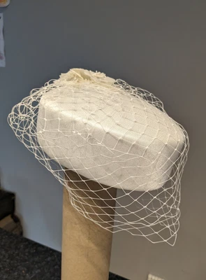 £19.29 • Buy Vintage Bridal Ladies Netted Veil Hat - Wedding, Classic, Pillbox, Ivory, Kangol