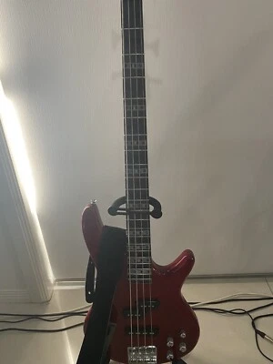 $850 • Buy Ibanez SR200 Bass Guitar With Cort CM40B 40W Amp