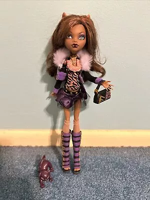 Monster High First Wave Clawdeen Wolf Doll With Pet Cat And Purse • $110