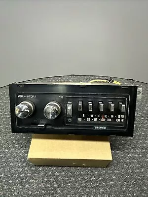 Chrysler Vintage AM/FM Auto Radio 4222565 • $73.59