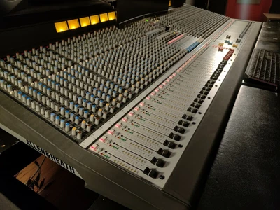 £1300 • Buy Allen & Heath ML4000 - 48 Channel Mixing Console - 2 Power Supplies