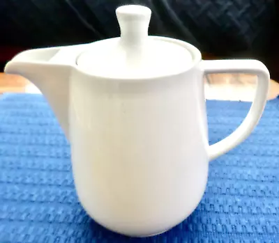Vintage Melitta Germany White Porcelain No Drip Spout Teapot Coffee Pot • $37.99