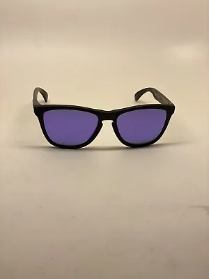 Oakley Frogskins Black Frame Violet Iridium Lens Sunglasses NIB • $120