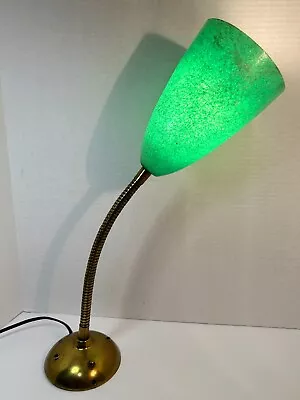 MCM Fiberglas DESK LAMP ATOMIC GOOSE NECK 1950”s Green 21 Tall Retro Vintage • $83.06